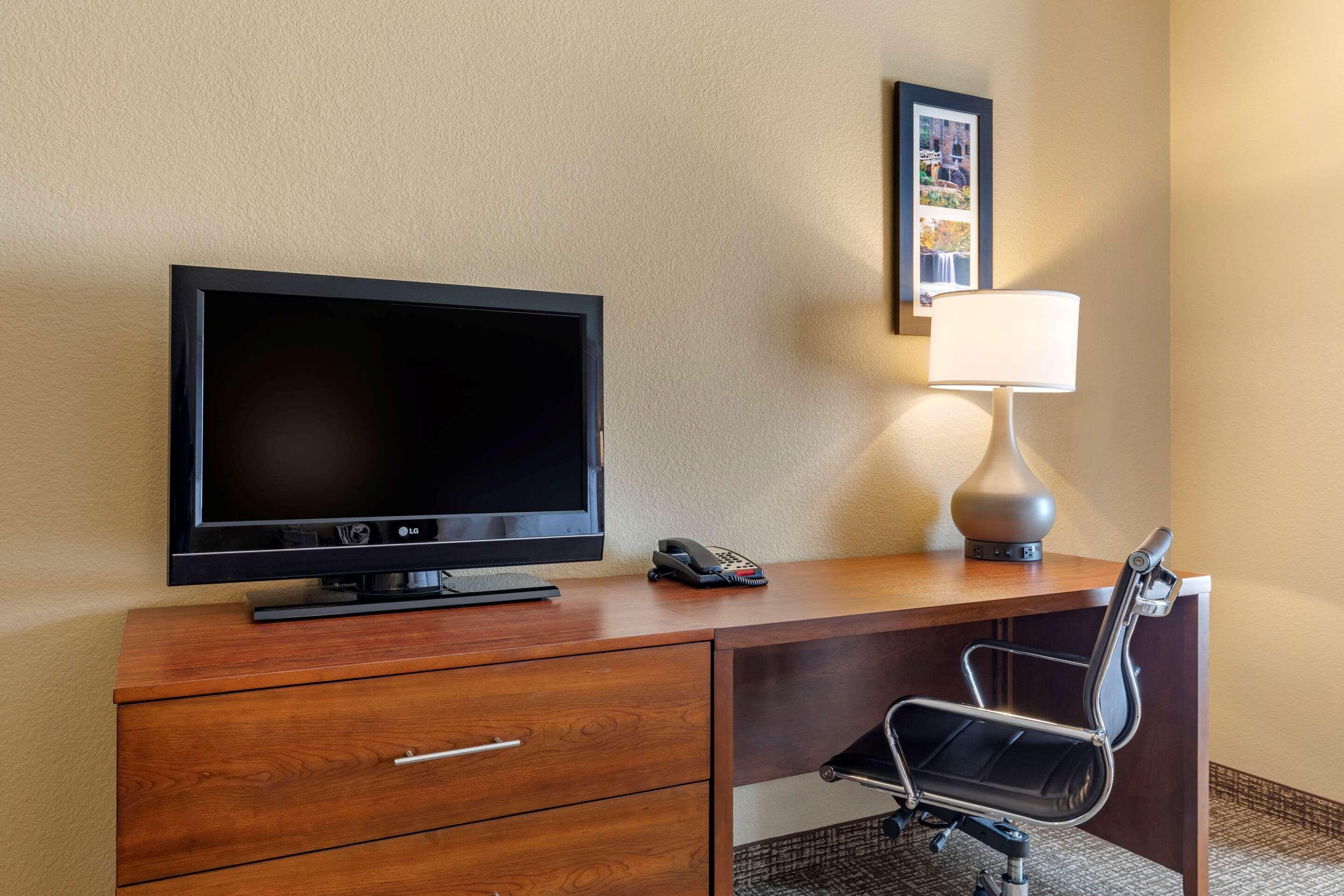 Comfort Inn & Suites Russellville I-40 Buitenkant foto