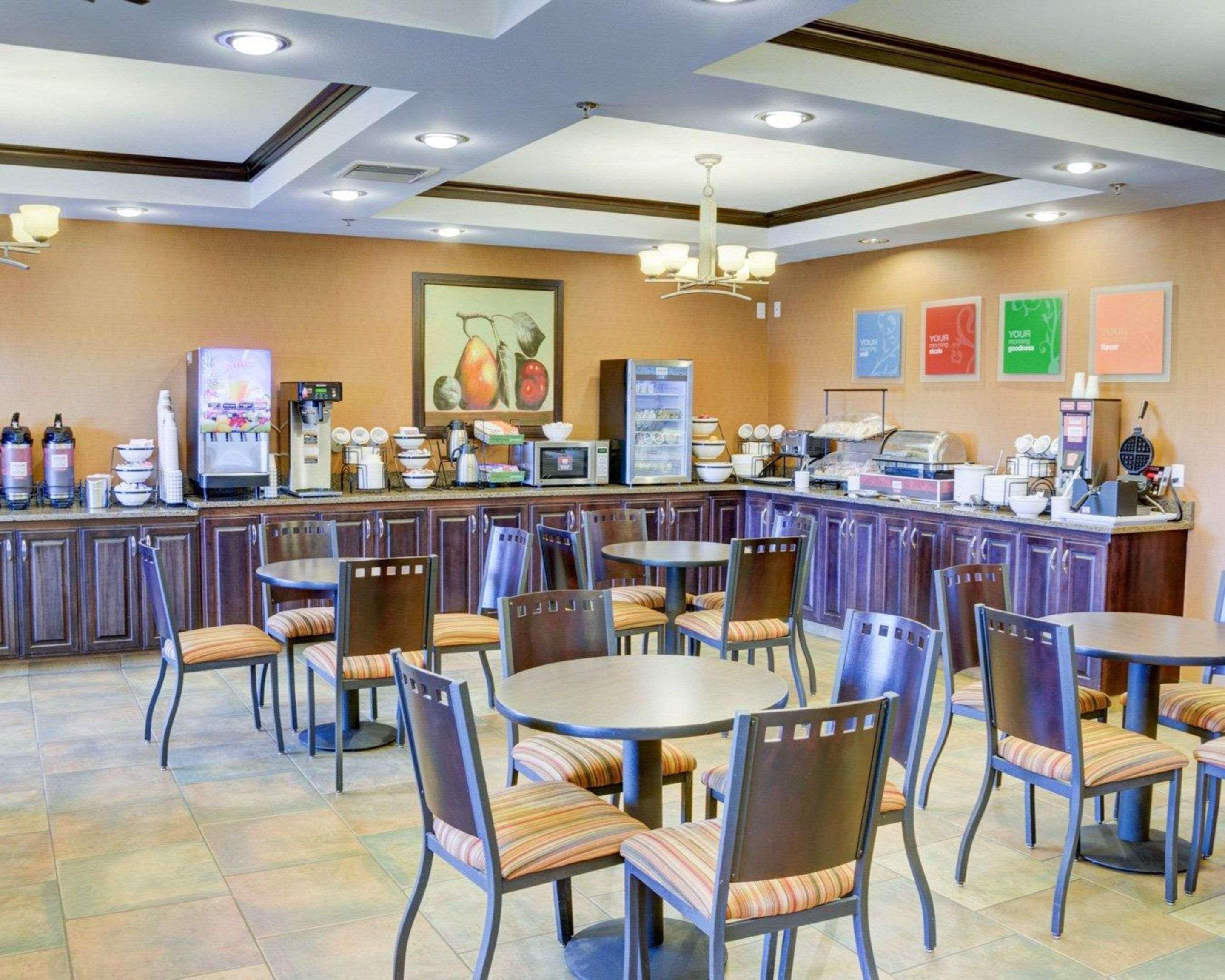 Comfort Inn & Suites Russellville I-40 Buitenkant foto