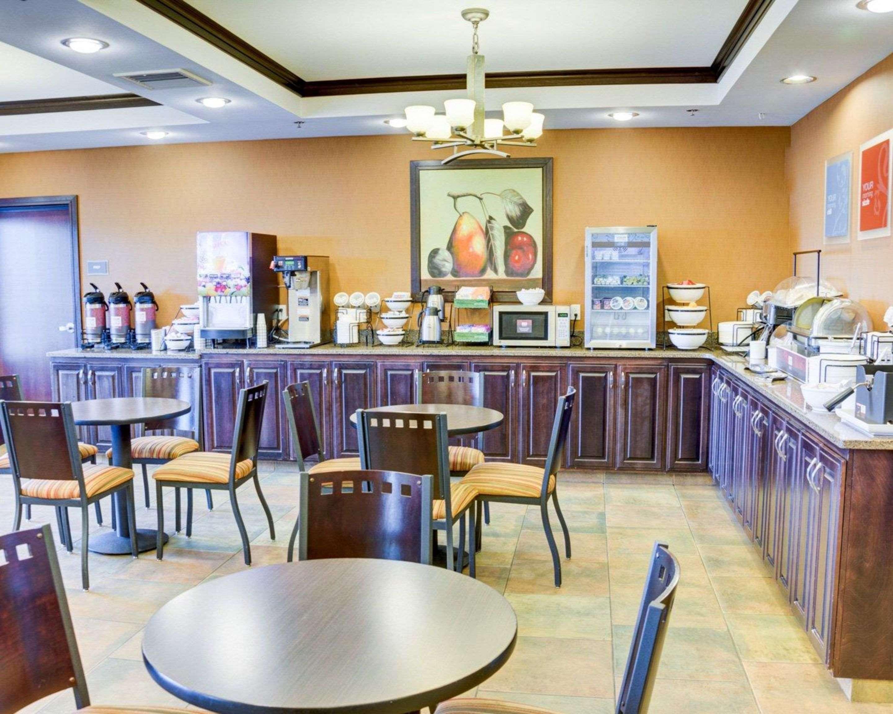 Comfort Inn & Suites Russellville I-40 Buitenkant foto
